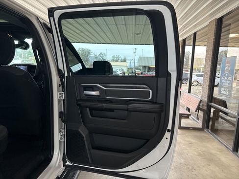 Used 2020 RAM 2500 Big Horn w/ Level 2 Equipment Group image 24