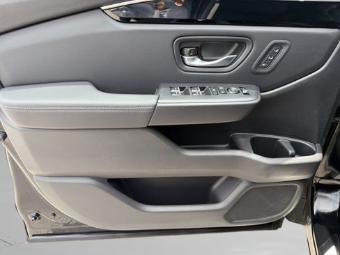 Certified 2025 Honda Pilot EX-L image 17