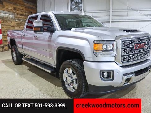 Used 2018 GMC Sierra 3500 Denali w/ Duramax Plus Package image 30