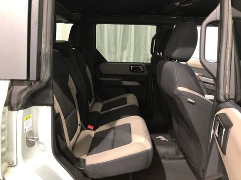 Used 2022 Ford Bronco Wildtrak image 13