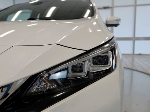 Used 2020 Nissan Leaf SL Plus image 11