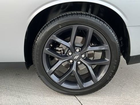 Used 2021 Dodge Challenger SXT w/ Plus Package image 18