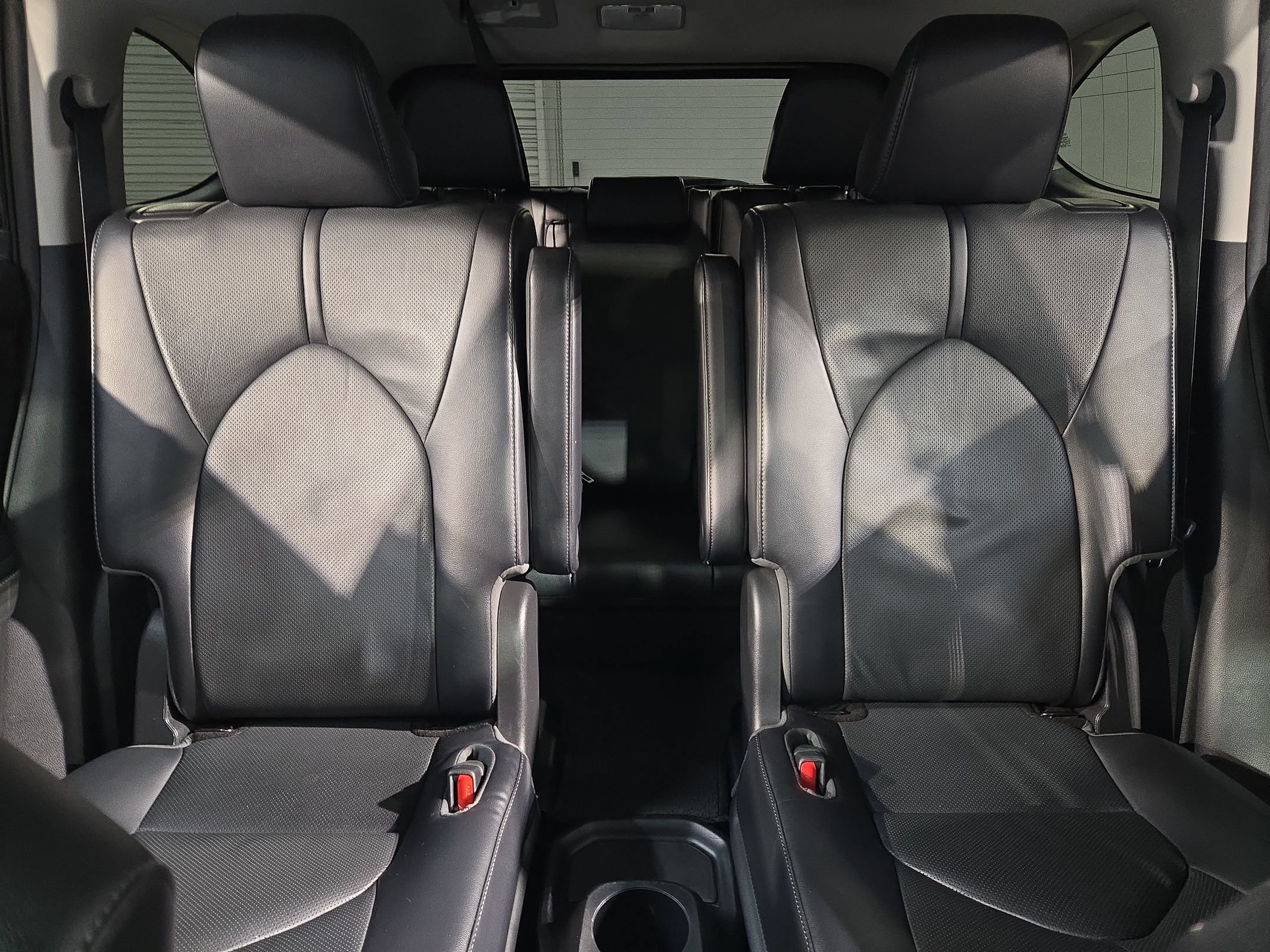 Used 2022 Toyota Highlander Limited FWD image 13