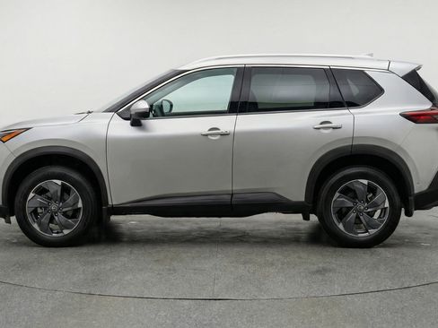 Used 2025 Nissan Rogue SV FWD image 5