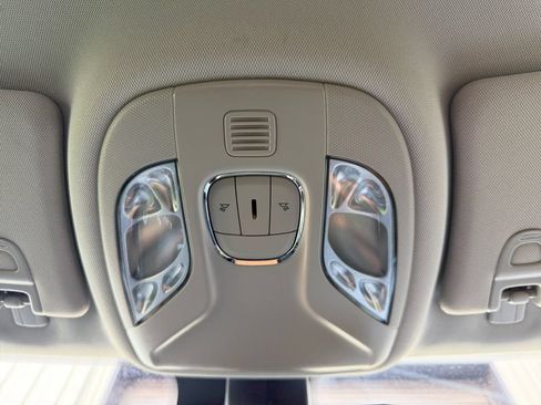 Used 2022 Jeep Compass Latitude AWD/4WD image 34