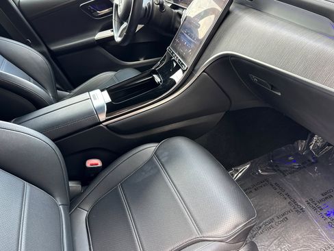 Certified 2024 Mercedes-Benz GLC 300 4MATIC image 18
