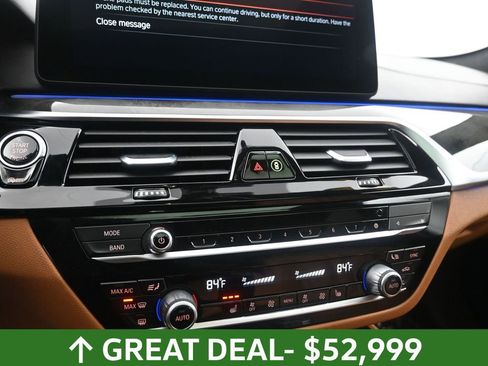 Used 2022 BMW M550i xDrive M550i xDrive w/ Premium Package image 37