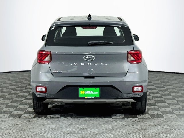 Used 2020 Hyundai Venue SE FWD image 7