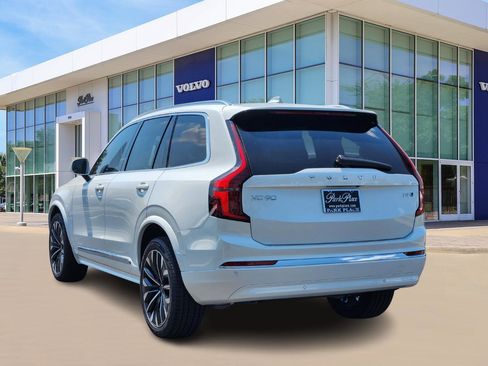 New 2026 Volvo XC90 B5 Ultra image 4