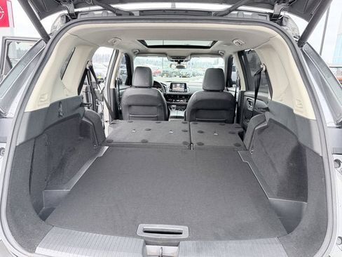 Certified 2021 Nissan Rogue SV w/ Premium Package image 21