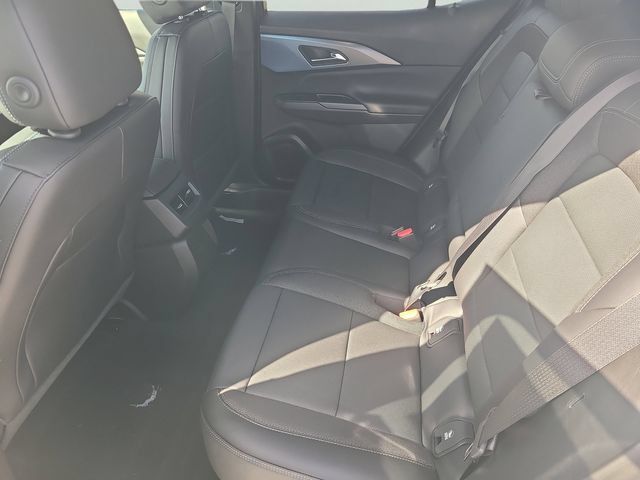 New 2026 Chevrolet Equinox EV LT w/ LPO, Blackout Package FWD image 14