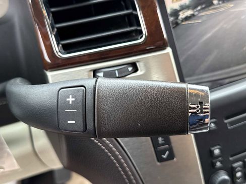 Used 2010 Cadillac Escalade ESV Platinum image 8