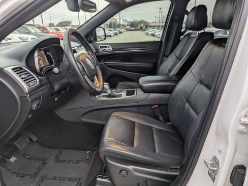 Used 2022 Jeep Grand Cherokee Limited image 27