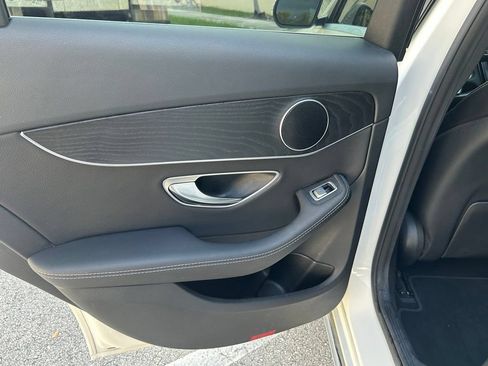 Used 2016 Mercedes-Benz C 300 Sedan image 38