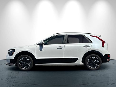 Used 2024 Kia Niro Wave FWD image 7
