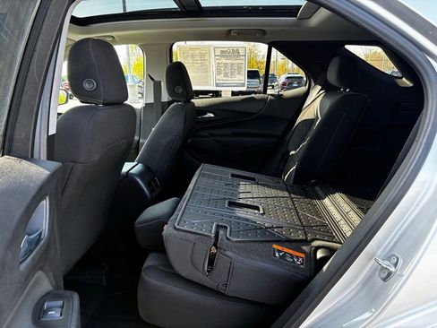 Used 2022 Chevrolet Equinox LT AWD/4WD image 32
