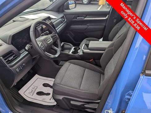 Used 2025 GMC Terrain Elevation AWD/4WD image 13