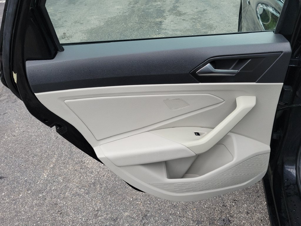 Used 2019 Volkswagen Jetta SEL Premium FWD image 8