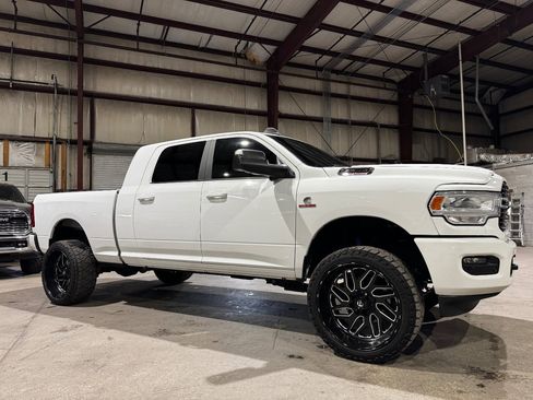 Used 2019 RAM 2500 Big Horn w/ Towing Technology Group image 3