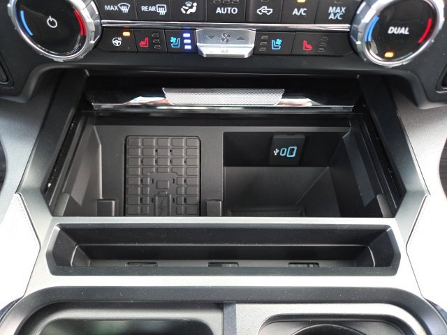 Used 2023 Ford F250 Lariat w/ Lariat Ultimate Package AWD/4WD image 16