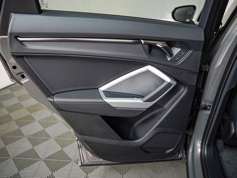 New 2025 Audi Q3 2.0T Premium image 23