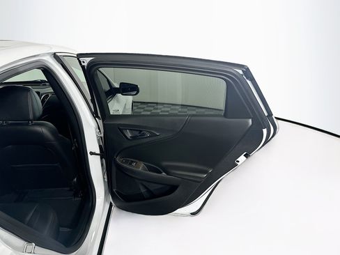 Used 2020 Chevrolet Malibu Premier FWD image 31