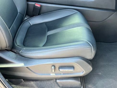 Used 2024 Honda Pilot EX-L image 15