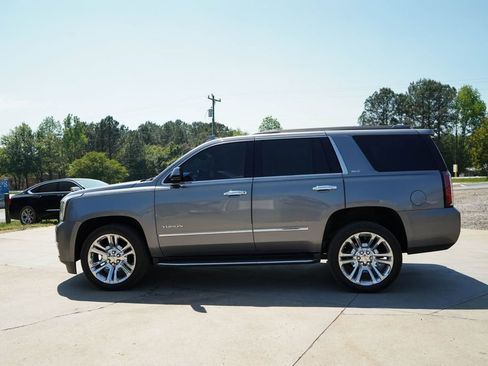 Used 2020 GMC Yukon SLT w/ Premium Edition image 17