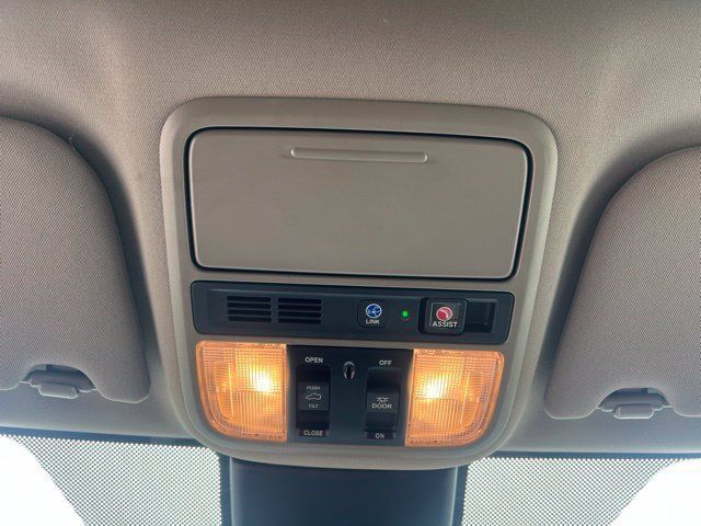Used 2024 Honda Odyssey Elite image 37