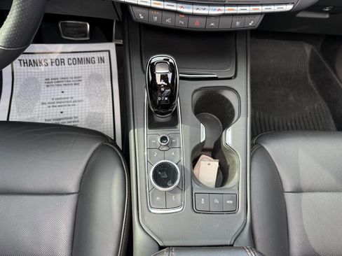 Used 2022 Cadillac XT4 Sport FWD image 27