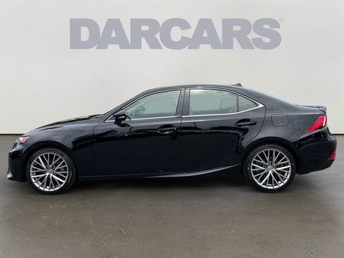 Used 2015 Lexus IS 250 w/ Premium Package RWD image 3