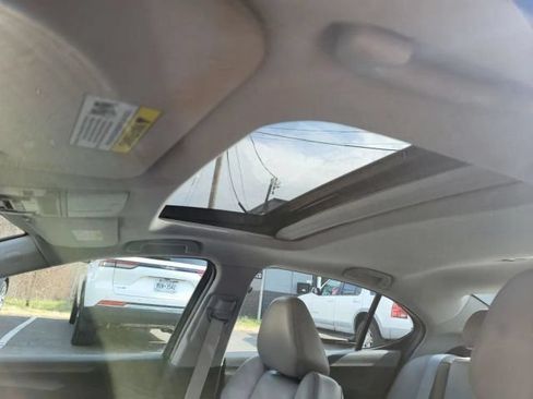 Used 2017 Acura TLX w/ Technology Package FWD image 30