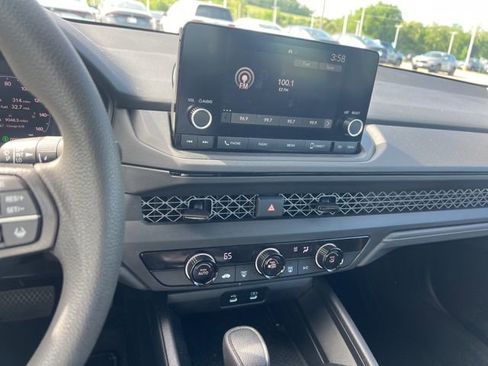 Used 2025 Honda Accord LX image 13