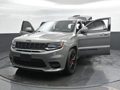 Used 2019 Jeep Grand Cherokee SRT image 51