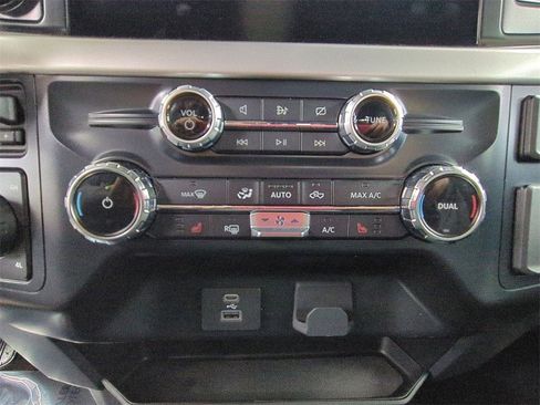 Used 2022 Ford F150 XLT w/ Equipment Group 302A High image 18