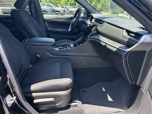 New 2026 Jeep Grand Cherokee Laredo X RWD image 13