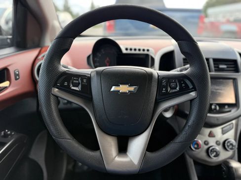 Used 2016 Chevrolet Sonic LT FWD image 24