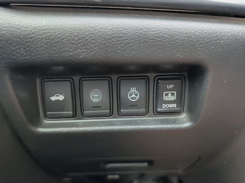 Used 2019 Nissan Maxima Platinum w/ Sport Mat Group FWD image 17