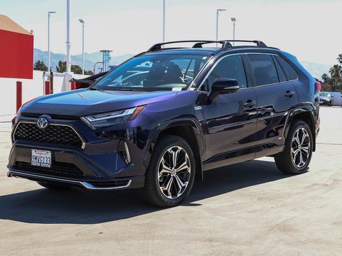 Certified 2024 Toyota RAV4 XSE w/ Weather Package AWD/4WD image 3