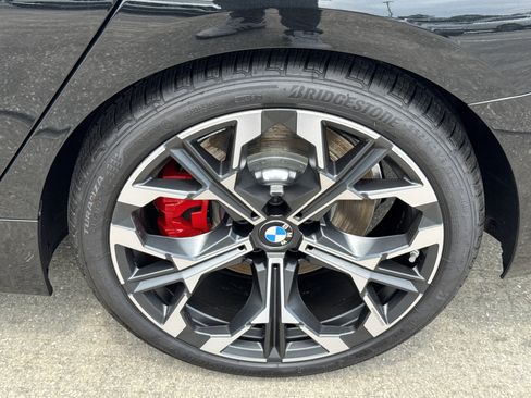 New 2026 BMW 330i Sedan w/ M Sport Package RWD image 25