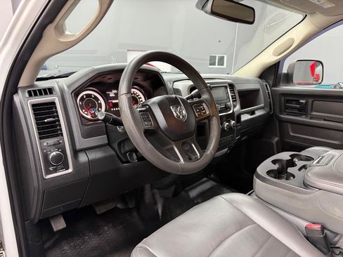 Used 2018 RAM 2500 Tradesman RWD image 16