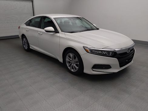 Used 2018 Honda Accord LX image 11