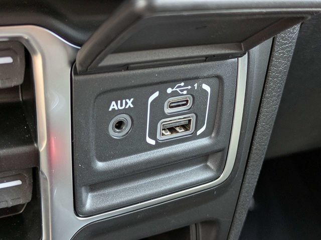 Used 2025 Jeep Wrangler Unlimited Sport AWD/4WD image 22