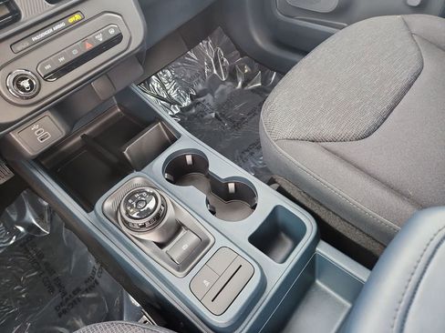 New 2025 Ford Maverick XL image 27