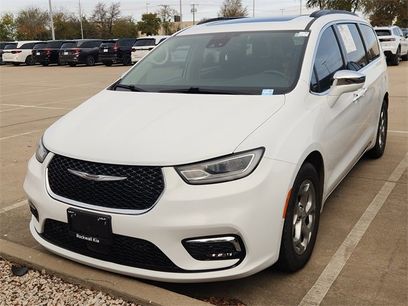 Used 2022 Chrysler Pacifica Limited