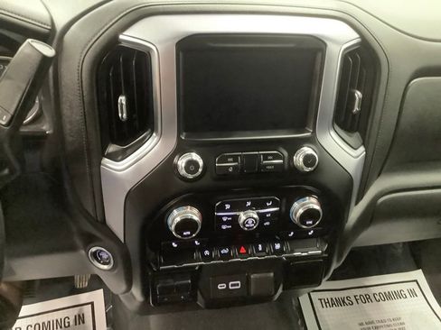 Used 2019 GMC Sierra 1500 Elevation w/ Elevation Value Package AWD/4WD image 17