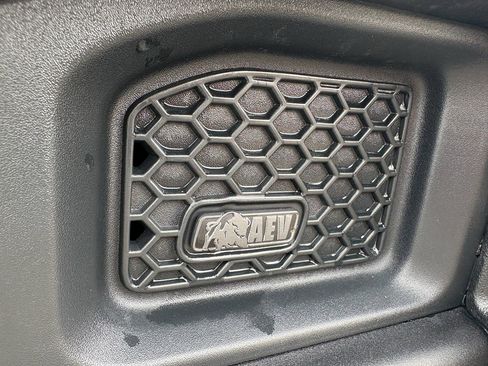 Used 2026 GMC Sierra 1500 AT4X w/ LPO, Black Badging Package AWD/4WD image 15