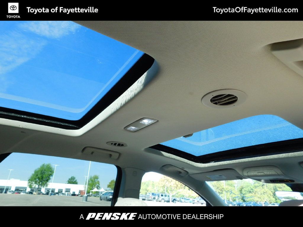 Used 2023 Buick Enclave Essence w/ Experience Buick Package FWD image 6