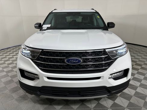 Certified 2024 Ford Explorer XLT w/ Equipment Group 202A image 5