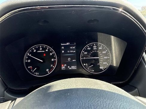 Used 2021 Subaru Outback Premium image 8